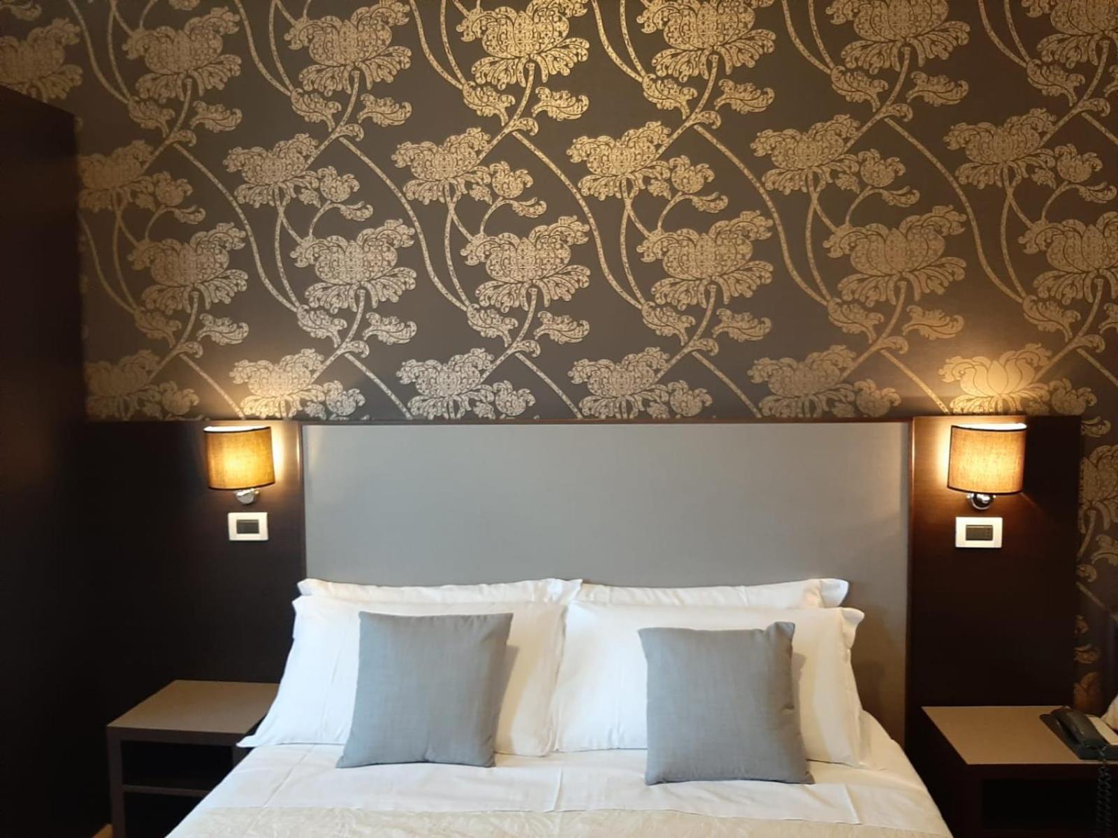 Hotel Lalla Beauty & Relax Cesenatico Exterior photo