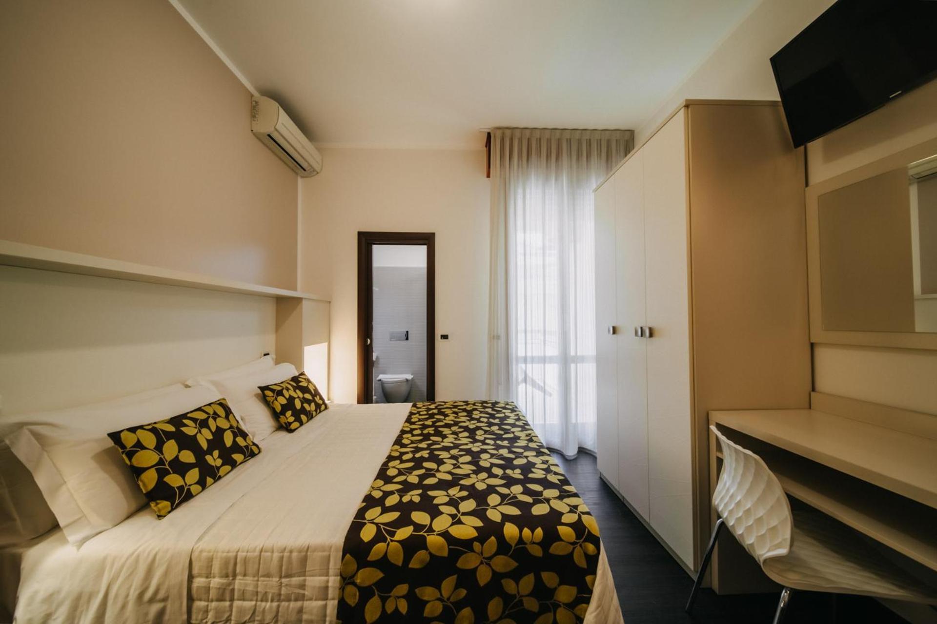 Hotel Lalla Beauty & Relax Cesenatico Exterior photo