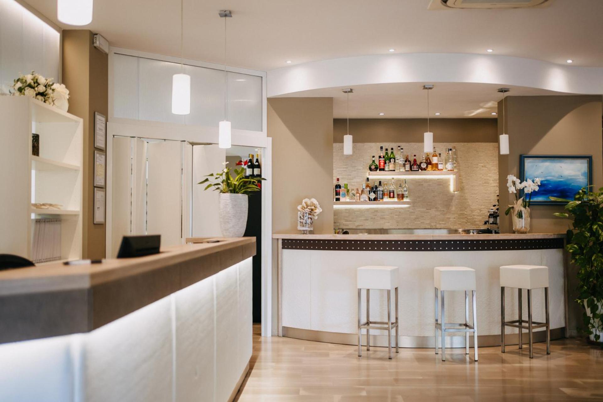 Hotel Lalla Beauty & Relax Cesenatico Exterior photo