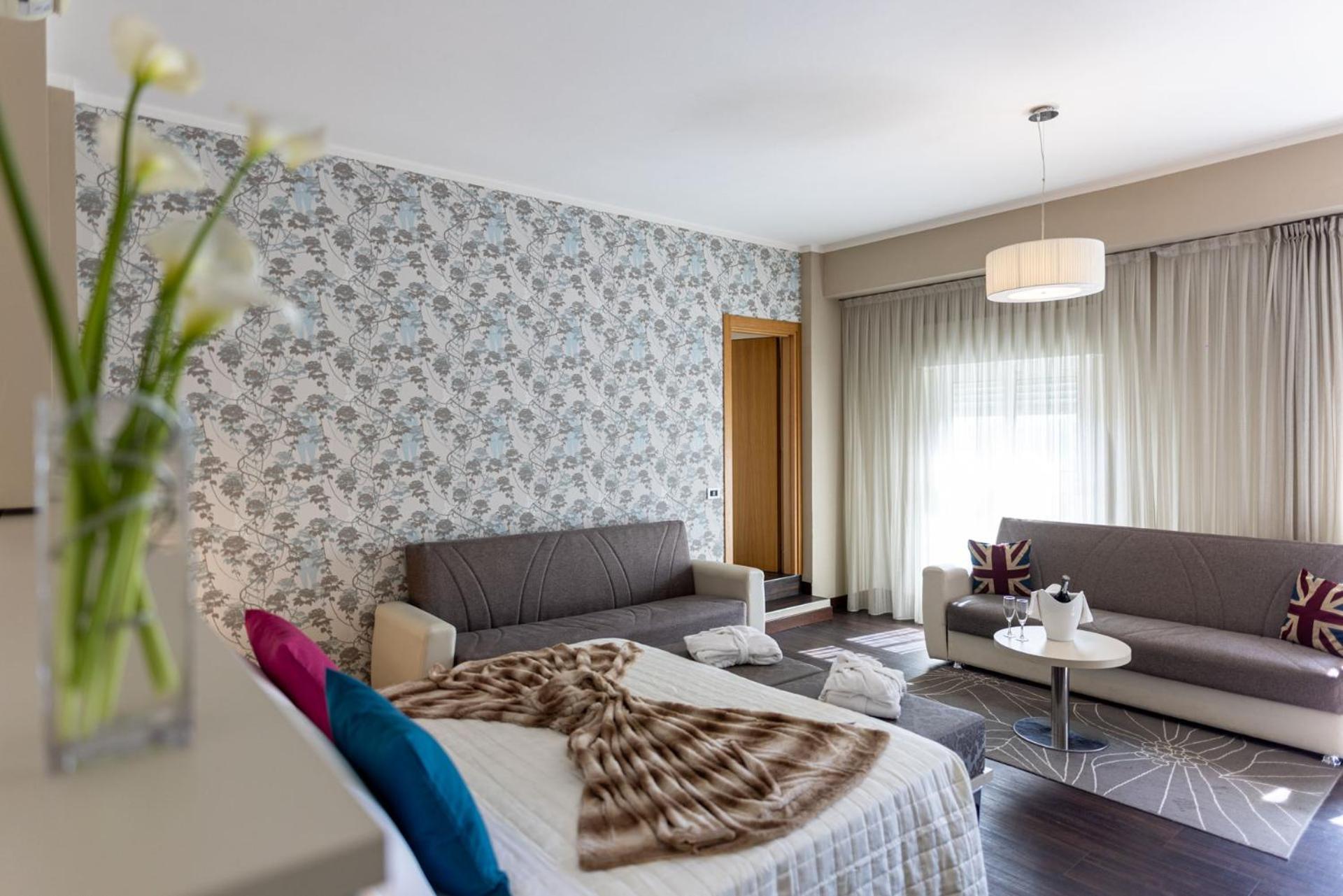 Hotel Lalla Beauty & Relax Cesenatico Exterior photo