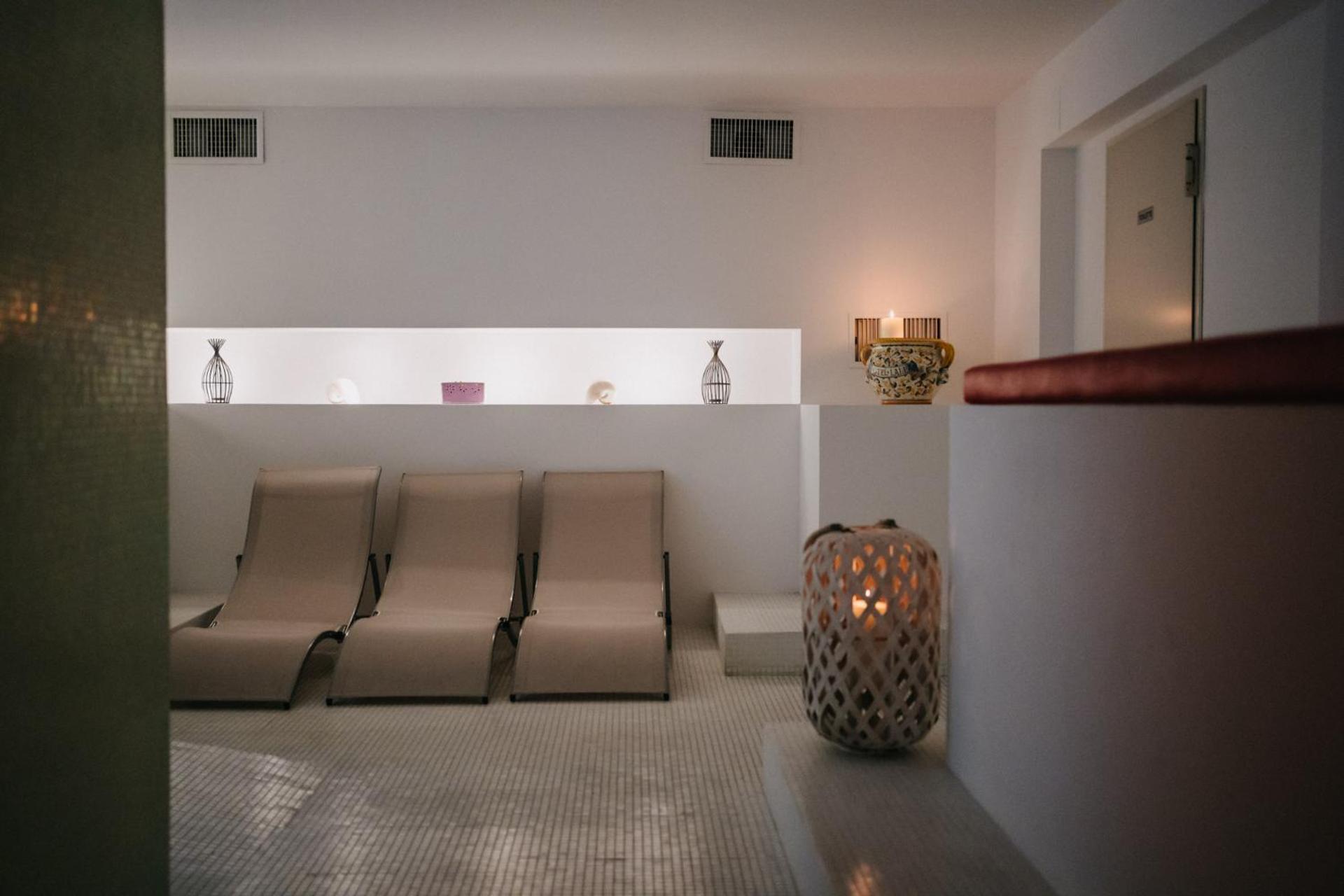 Hotel Lalla Beauty & Relax Cesenatico Exterior photo